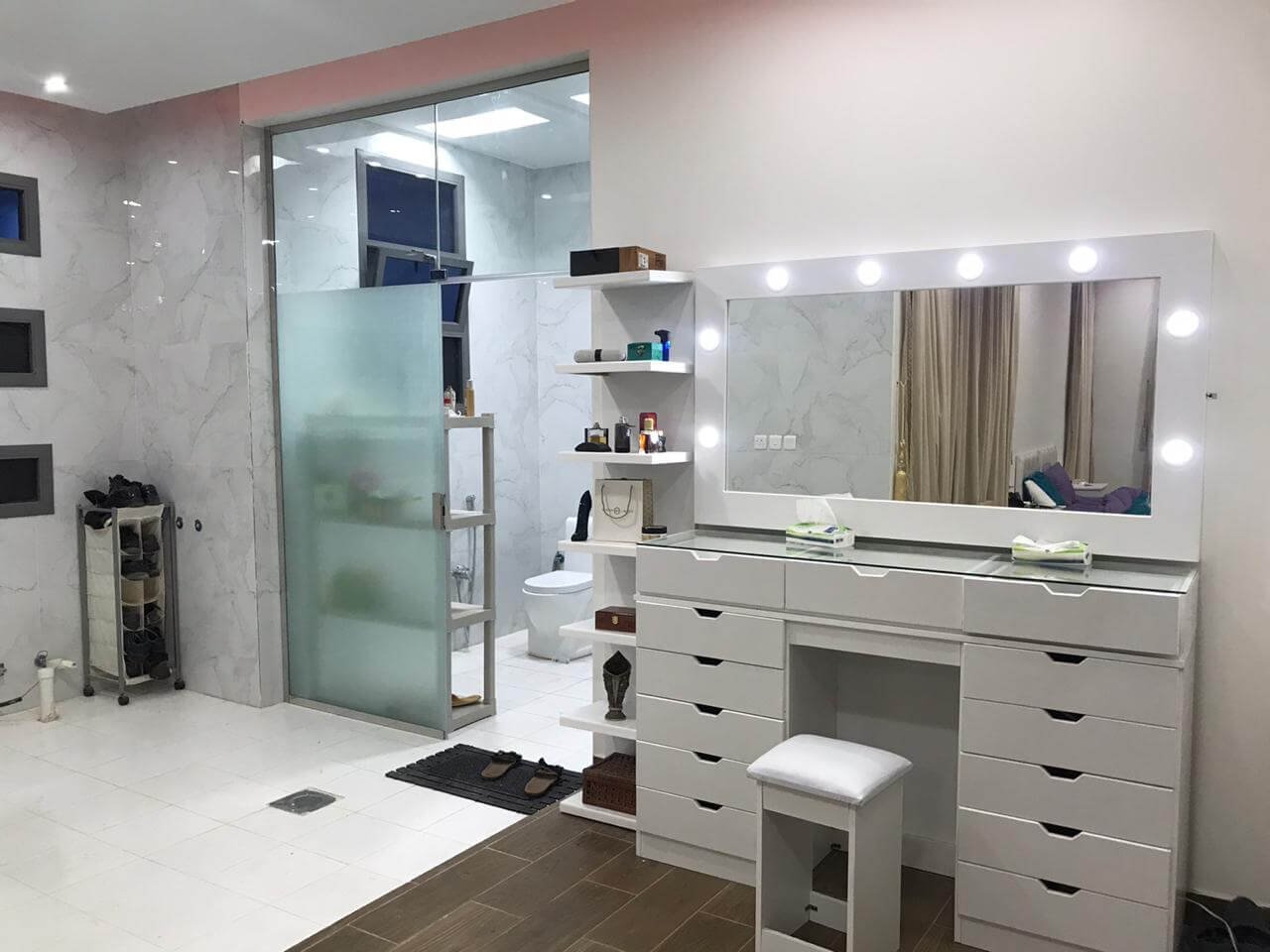 فله داخل بستان ببريده البصر