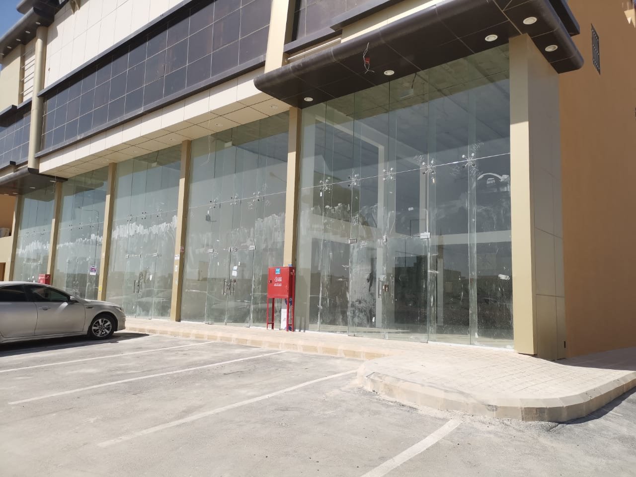 للبيع عمارة تجارية سكنية الرياض ظهرة لبن