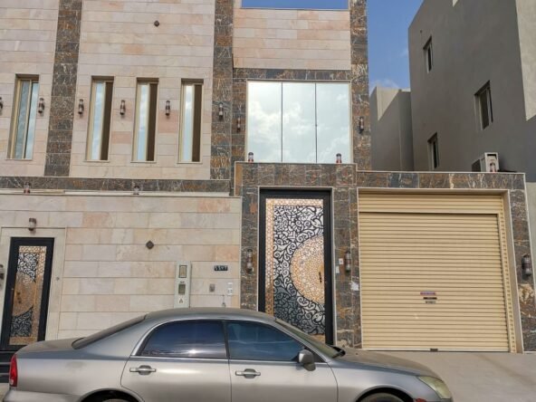 فيلا دوبلكس دورين وملحق جده حي الرحمانيه