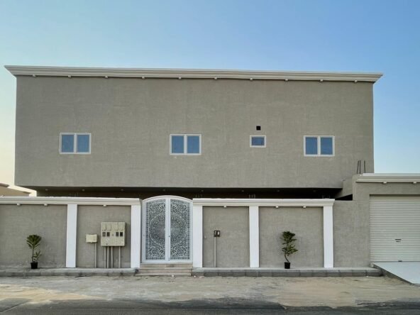 للبيع دور وشقتين الهفوف