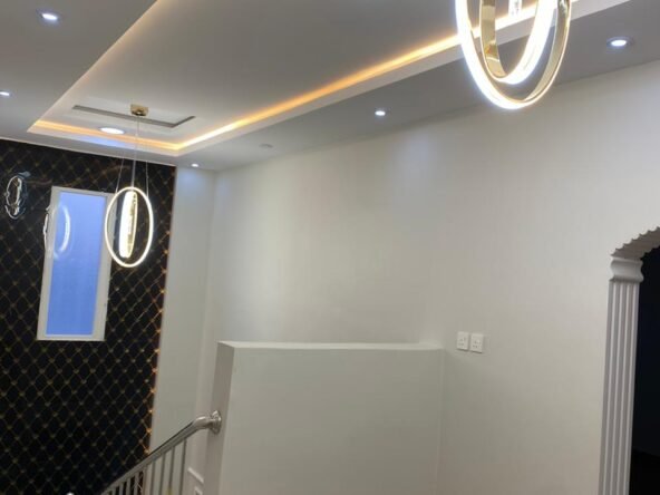 للبيع فيلا مودرن بالمذنب حي الورود